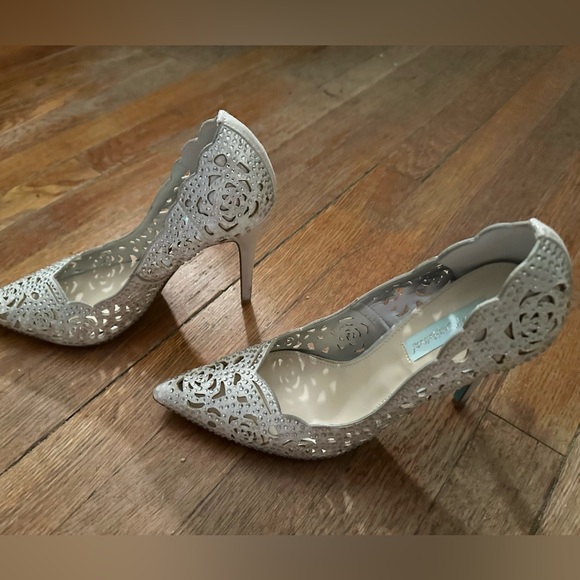 Betsey Johnson Elsa Heels - Picture 6 of 13